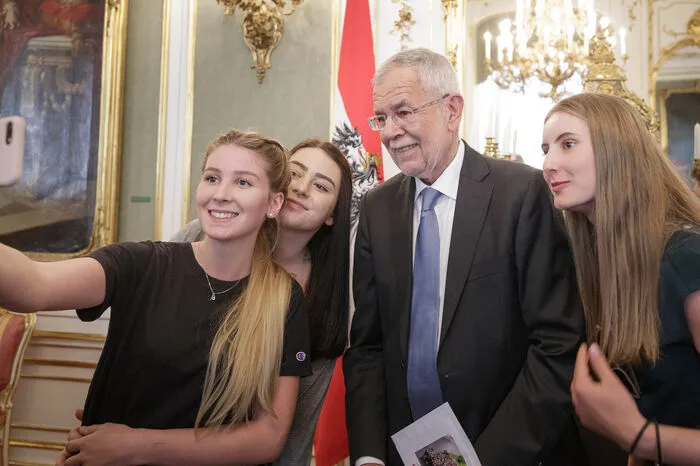 Klicken Sie sich bitte durch die weiteren Bilder