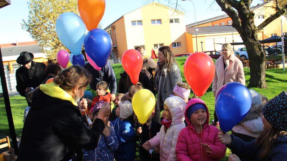 Kindergarten-Spielplatz | In Mooskirchen wurde ein neuer Kindergarten-Spielplatz eröffnet
