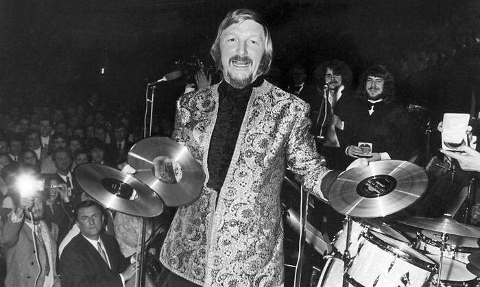 Blieb sich und seinen Glitzersakkos treu: James Last