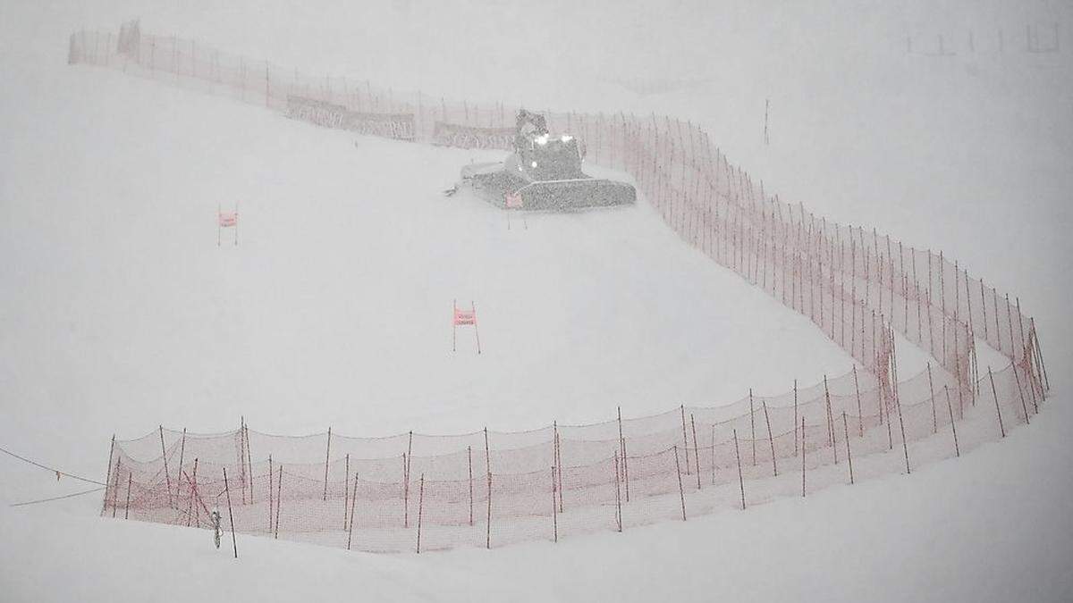 Zu viel Neuschnee. Auch Damen-Abfahrt in Val d'Isere wurde abgesagt 