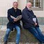 Helmuth Micheler und Lojze Wieser freuen sich über den 2. World Cook Book Award