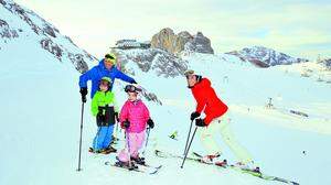 Dachsteingletscher: Breite, lange und bestens präparierte Pisten warten auf die Wintersportler