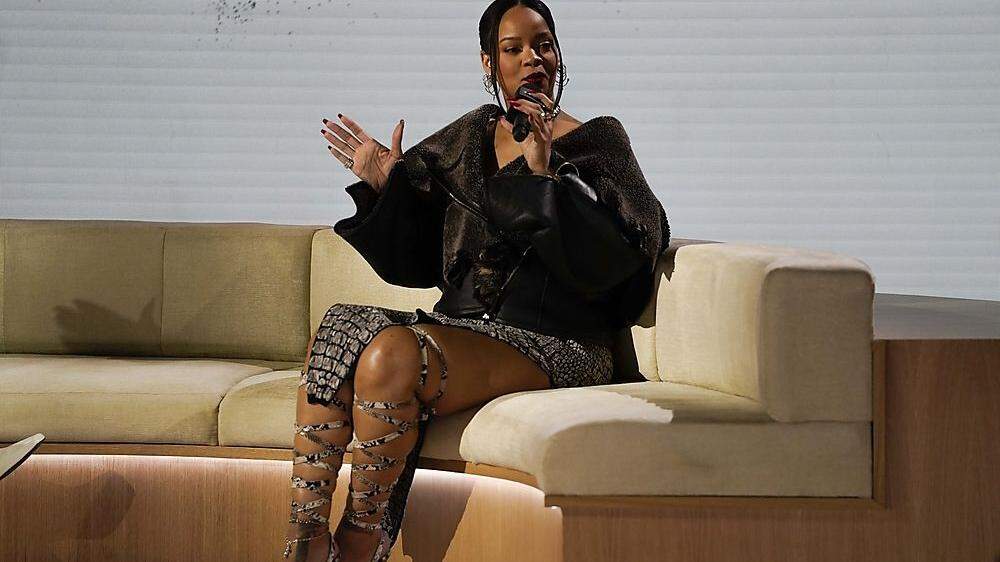 Rihanna bei der Pressekonferenz