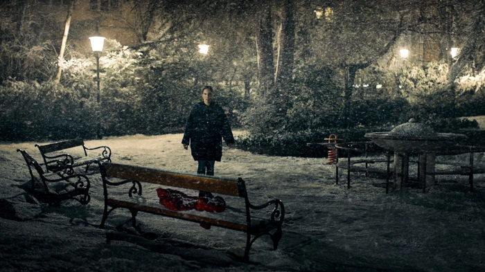 Es schneit in Wien, die Stadt wirkt wie unter einer jeden Lärm absaugenden Kuppel gefangen.