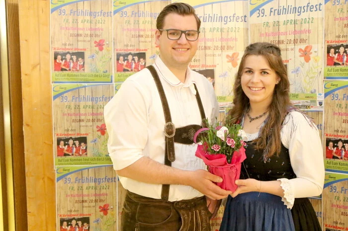 Die Landjugend (LJ) Sörg (Obmann Hugo Kogler, Leiterin Sabrina Pirker, Foto) lud zum 39. Frühlingsfest in das Kulturhaus. 