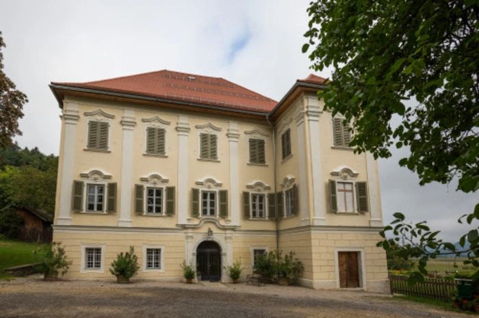 Und so sieht das Schloss heute aus.