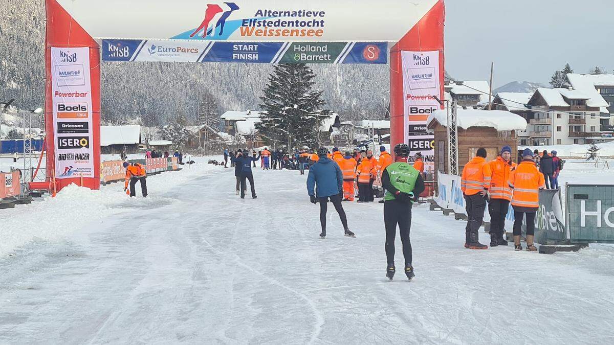 Das Eis hält. Am Sonntag wird am Weißensee das erste Profirennen gestartet