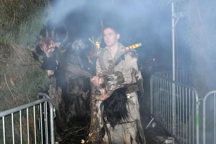 LOKAL ,2024-11-23, Hohnthurn Krampuslauf   
im Bild:Hohnthurn Krampuslauf   
Credit Photo by:Hermann Sobe 