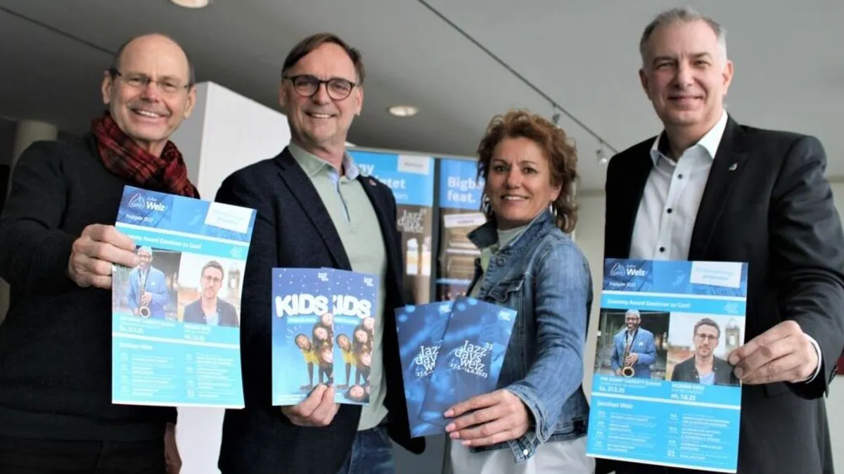 Vizebürgermeister und Kulturreferent Oswin Donnerer, Bürgermeister Erwin Eggenreich, Angela Kahr (Veranstaltungsmanagerin) und Johann König, Leiter des Kunsthauses, präsentierten das Programm der Weizer Jazzdays 2023