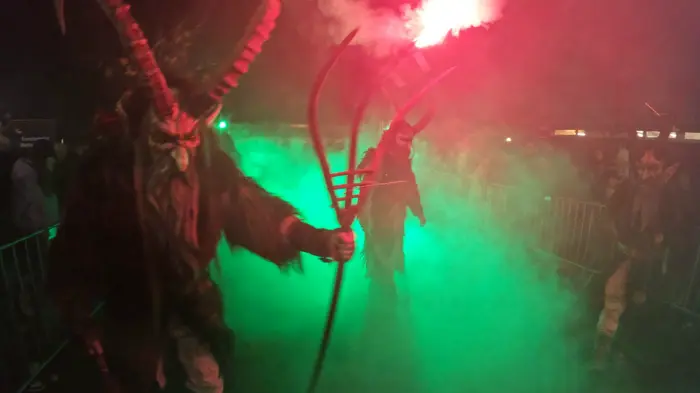 Am Freitag fand im Brucker Oberaich zum zwölften Mal der traditionelle Krampuslauf statt