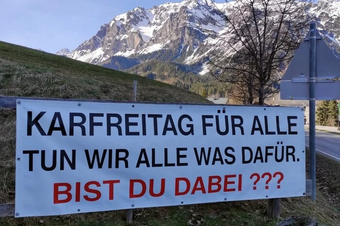Über die Feiertage ist es nun im Ortsteil Kulm aufgestellt