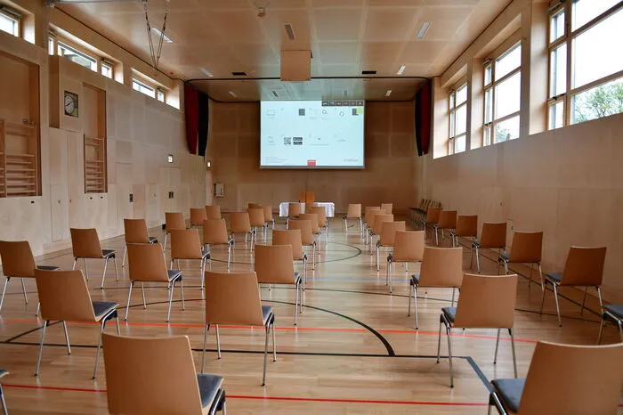 Die Schule wurde um fünf Millionen Euro umgebaut. Auch ein Zubau ist entstanden.