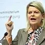 Verteidigungsministerin Klaudia Tanner
