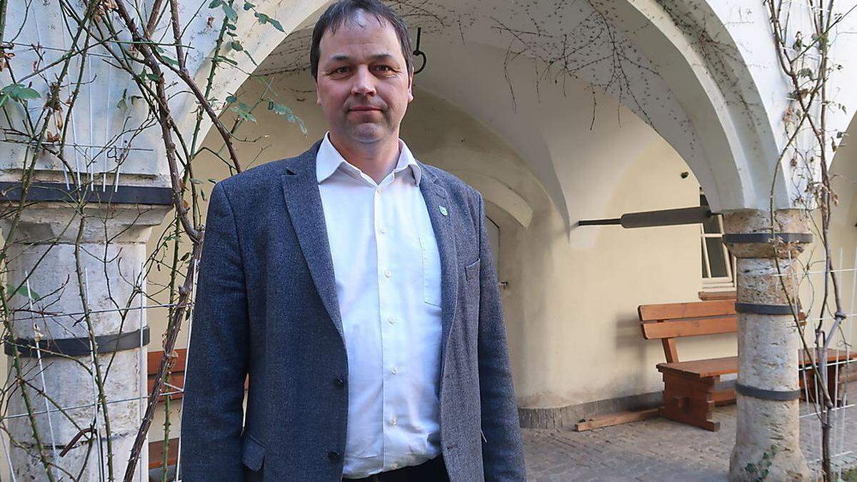 Der Aflenzer Bürgermeister Hubert Lenger startete eine Hilfsaktion für die in den Ferienwohnungen der Familie Schneidhofer untergebrachten Flüchtlinge