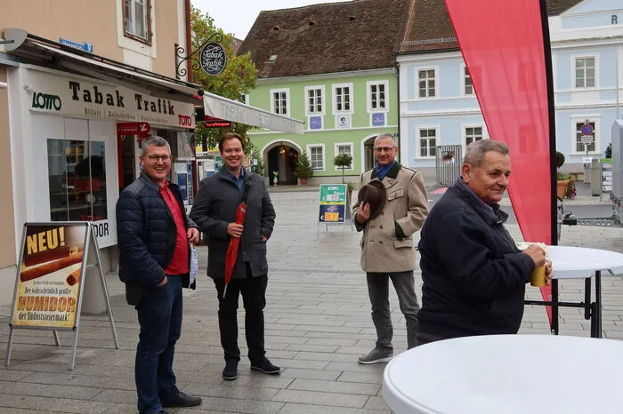 Klicken Sie sich durch unsere Fotoserie. . .