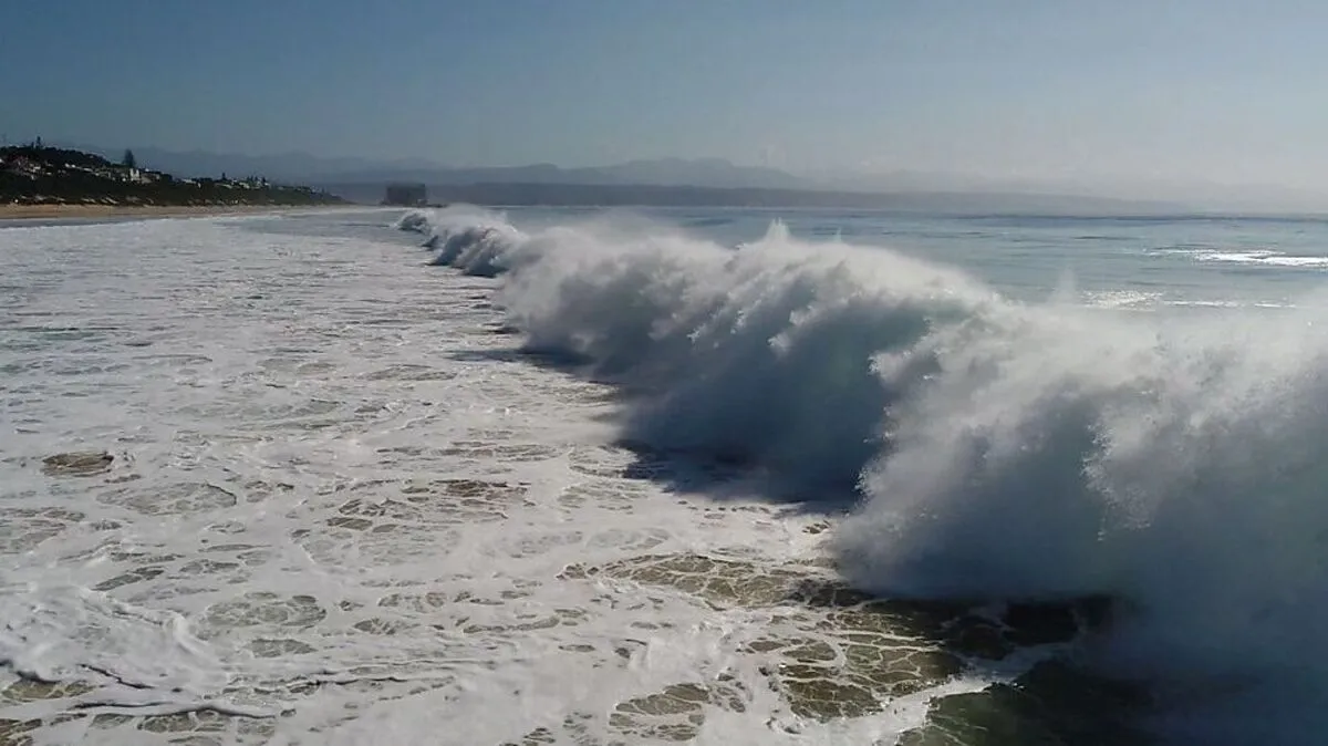 Der Strand von Plettenberg Bay: Dieses Foto wurde am Sonntag nur Minuten vor dem Unglück mit einer Drohne aufgenommen