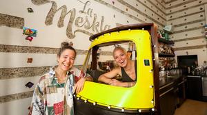 Claudia und Julia Günzberg in ihrem Lokal „La Meskla“ in der Kaiserfeldgasse