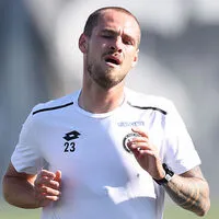 Lukas Spendlhofer quält sich derzeit mit Emeka Eze in einer eigenen Trainingsgruppe