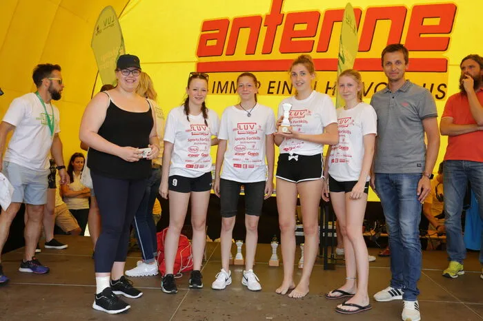 Ein Team der Landesberufsschule (LBS) Hartberg gewann das Damen-Volleyballturnier.