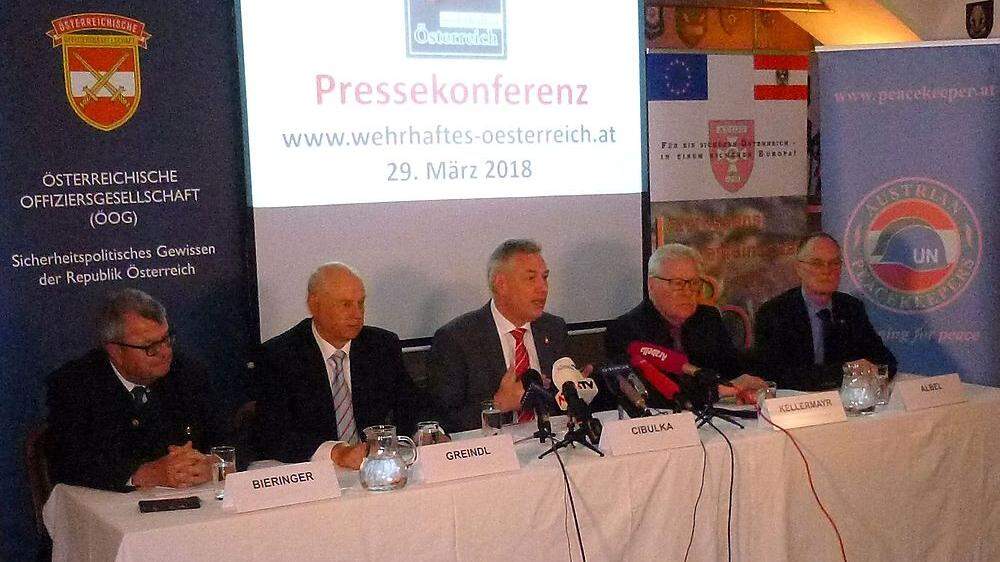 Gemeinsame Pressekonferenz der wehrpolitischen Vereine