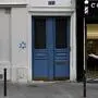 Seit dem 7. Oktober werden in Paris Häuser von Juden immer wieder mit Davidsternen markiert.