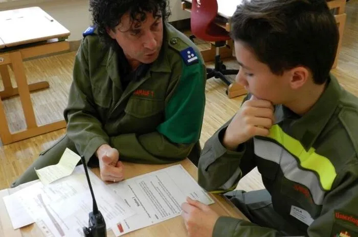 Im Zuge des  Funkleistungsbewerbes ist es möglich, dass Feuerwehrfunker aus der Steiermark, je nach ihrem Ausbildungsstand im Bereich des Funkwesens, ihre Leistung in Form einer Prüfung unter Beweis stellen können.