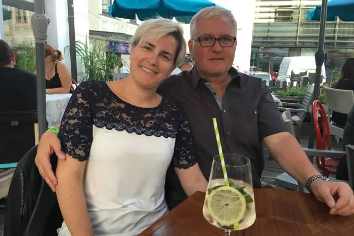 Ebenso vor Ort: Bezirkspolizeikommandant Arnold Holzmann mit seiner Frau Brigitte.