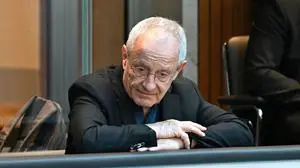 ABD0068_20250521 - WIEN - ÖSTERREICH: Peter Pilz am Mittwoch, 21. Mai 2025, anl. einer Sondersitzung des Nationalrats auf Verlangen der FPÖ "ÖVP-Machtmissbrauch: Staat oder Partei, was steht für Sie an erster Stelle, Herr Bundeskanzler?" im Parlament in Wien. - FOTO: APA/HELMUT FOHRINGER