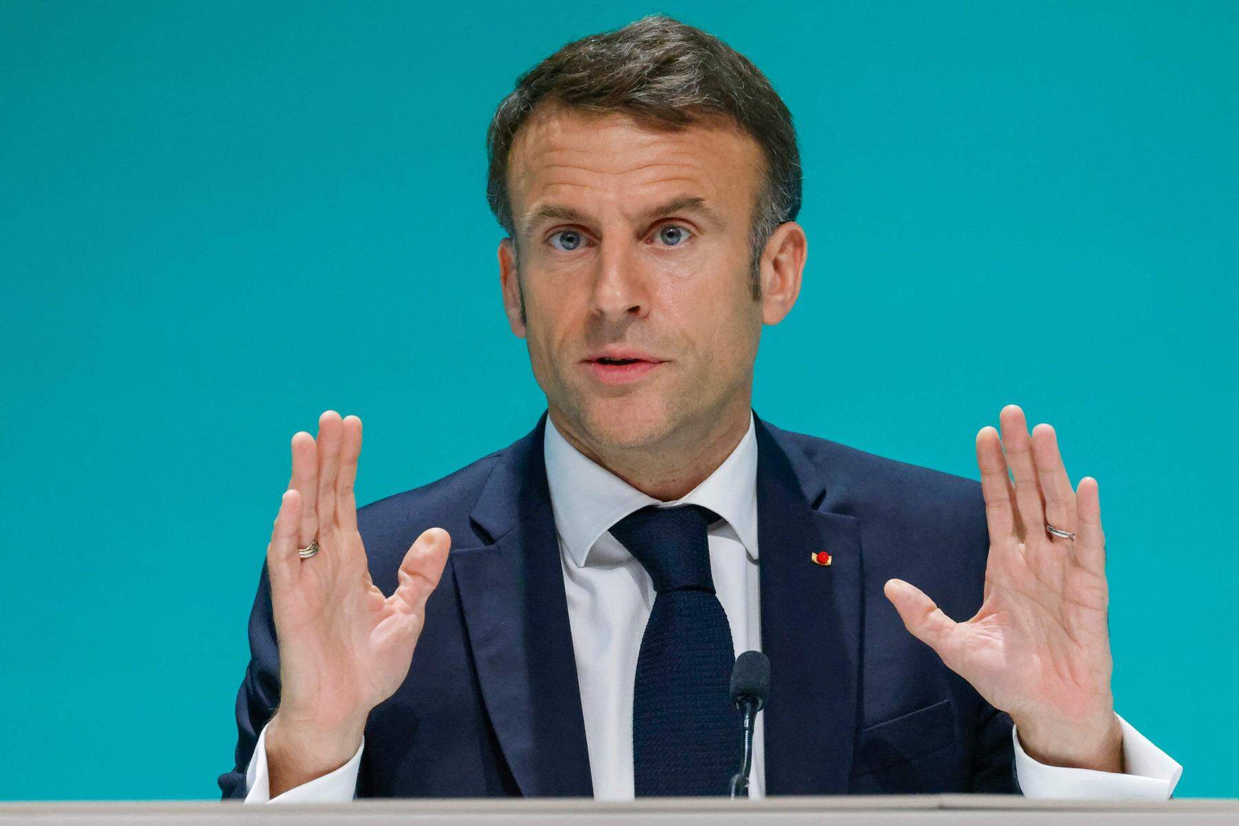 Macron zu westlichen Bodentruppen: „Wer kann garantieren, dass Russland dort Halt macht?“