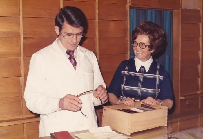 Walter Gradischnig mit seiner Schwiegermutter Herta Heuberger, die frühere Chefin bei „Optik Buffa“