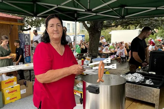 Kulinarische Leckerbissen, Weinstände, gute Musik und ein Vergnügungspark machten das Fest wieder zum Erlebnis für Jung und Alt.