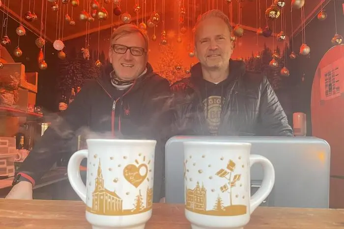 Schon am ersten Abend war der Adventmarkt gut besucht.
