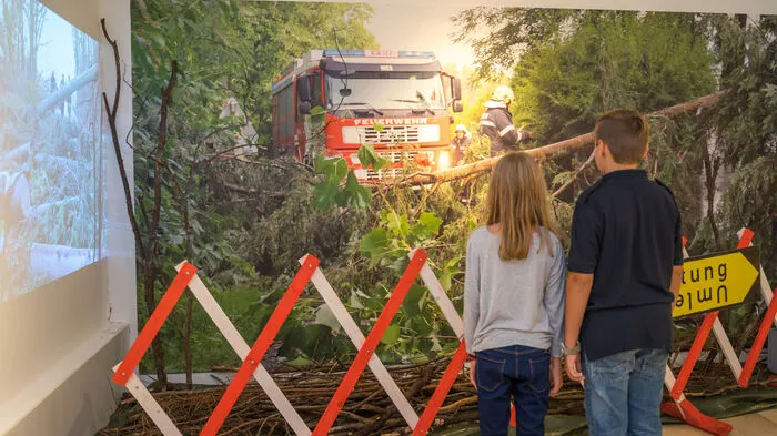 Die Herbstsonderausstellung des Steirischen Feuerwehrmuseums Kunst &amp; Kultur steht ganz im Zeichen von Klimakatastrophen und Katastrophenschutz.