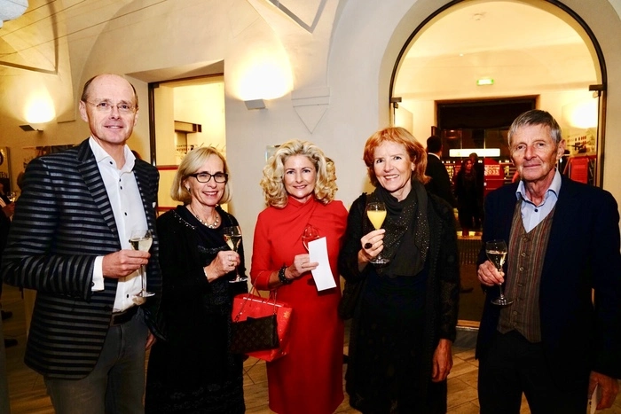 Primarius Gerhard Dietrich, Ulli Tuppinger, Barbara Dietrich und Helmut Moser mit Gattin