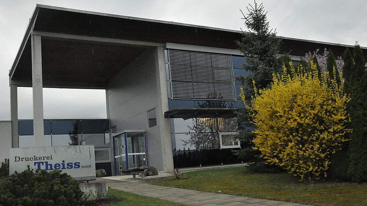 Die 1955 gegründete Druckerei Theiss siedelte 2002 von der Bayerhofen-Kreuzung in Wolfsberg in den Gewerbepark St. Stefan