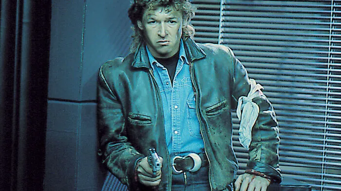 Große Stars und viele Genres. Die Lisa Film hat in 50 Jahren ein reiches Werk auch abgesehen der Wörthersee-Filme geschaffen. Einer der interessantesten 1980er-Jahre-Filme war "Der Joker" von Peter Patzak mit Peter Maffay. Klicken Sie sich durch die Fotos.