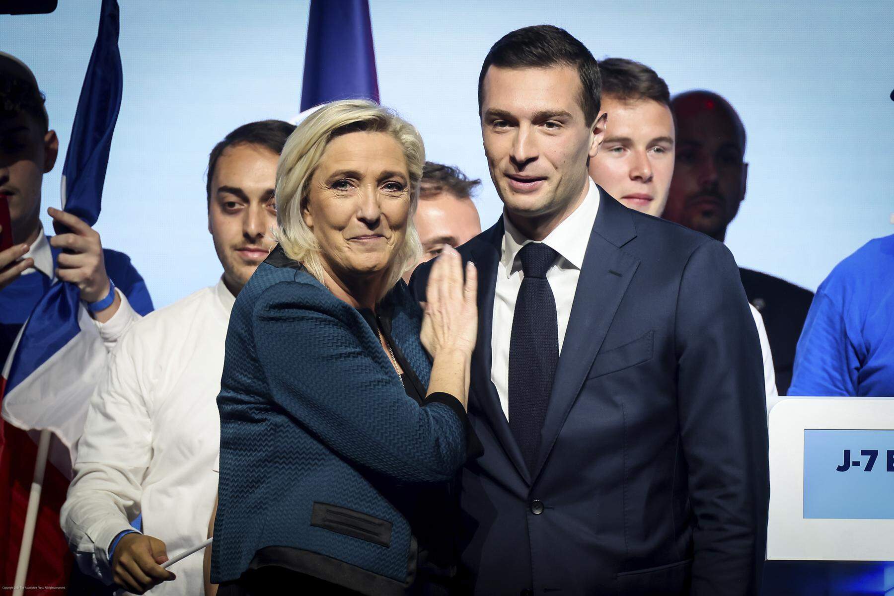 Rechtspopulisten bei Wahl vorne: Das zweite politische Erdbeben in Frankreich