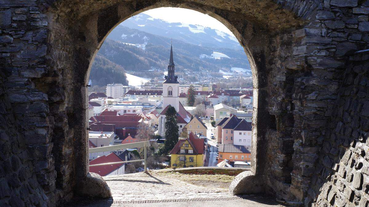 Im Bezirk Bruck wird die Bevölkerung in den nächsten Jahrzehnten weniger und deutlich älter