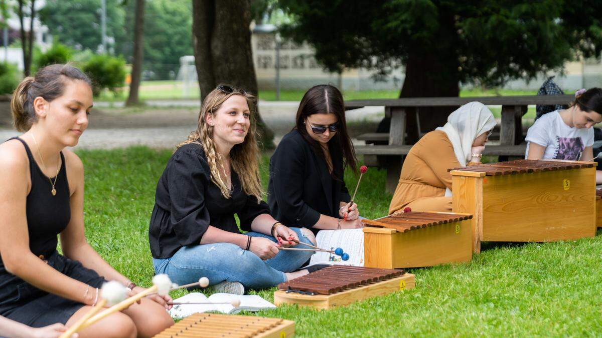 Die angehenden Pädagoginnen wollen Volkslieder zu einem festen Bestandteil ihres Unterrichts machen