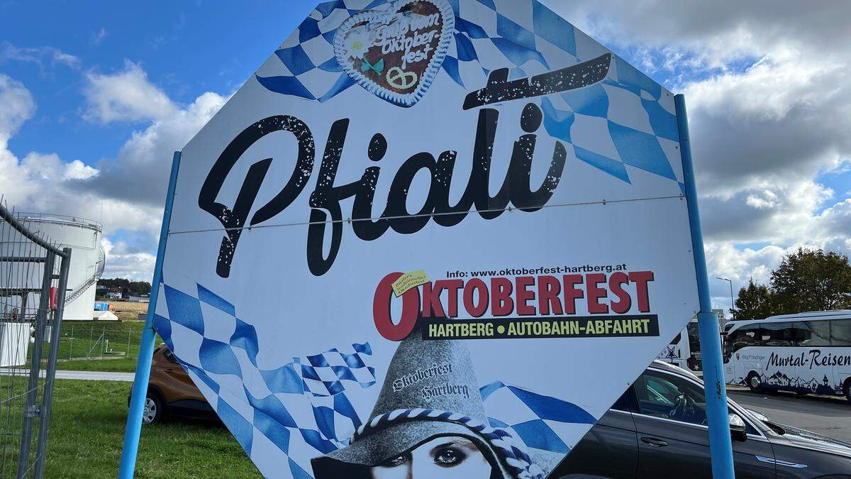 Von 13. September bis 5. Oktober fand das 55. Hartberger Oktoberfest statt – gut zwei Wochen werden rund 10 Mitarbeiter mit Abbauarbeiten beschäftigt sein