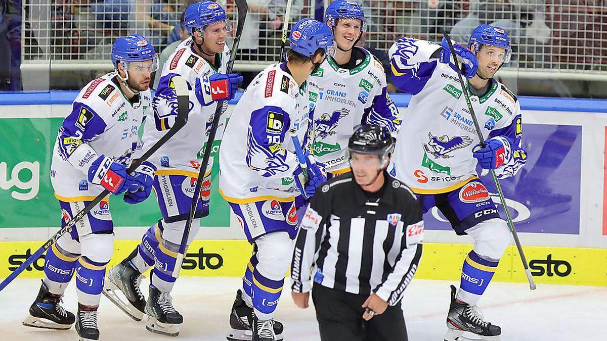 Rick Schofield traf in der 15. Minute zum 1:0 für die Villacher Adler