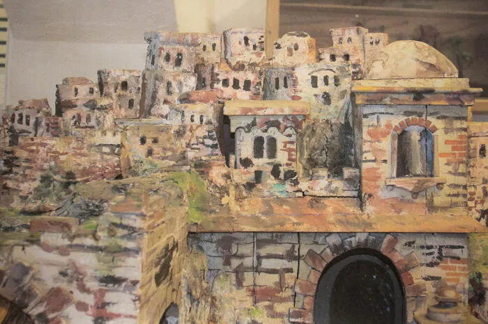 Die Stadt Jerusalem im Hintergrund. Vor der Restaurierung ...