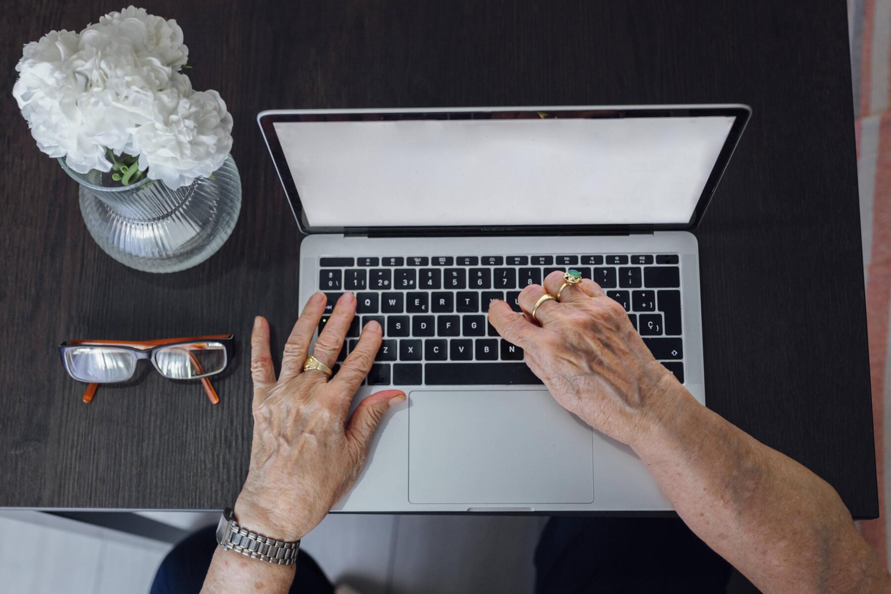 Digitalisierung: Senioren sollen digital fit gemacht werden