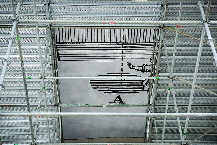 Im Juni war das Gerüst für die Arbeiten aufgebaut