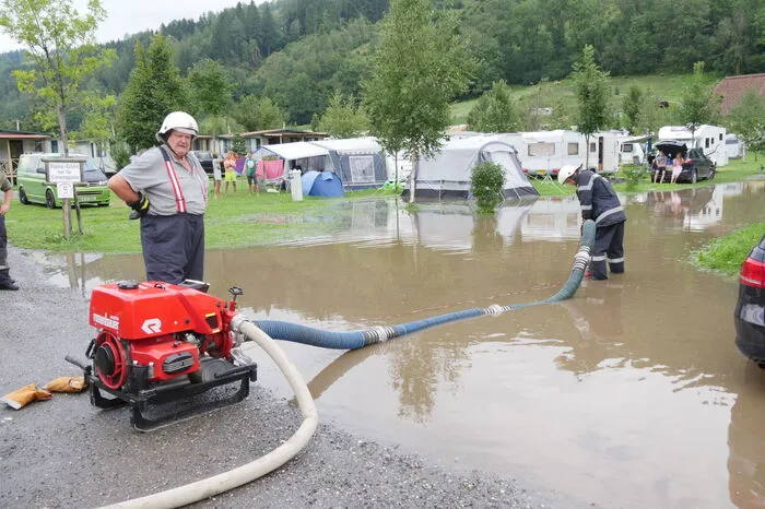 Pumparbeiten in Peterdorf.