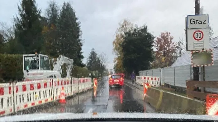 Stattegger Straße aufgegraben