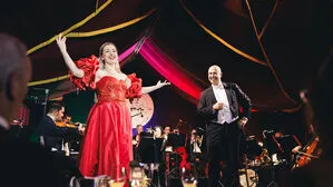 Ein Abend voller Atmosphäre, musikalischer Leidenschaft und genussvoller Augenblicke - ganz im Zeichen des Walzerkönigs