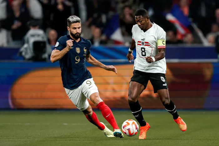 Der Kapitän ist der Einzige im Österreich-Kader, der seit Jahren auf dem Niveau der Frankreich-Starspieler spielt. Das hat man auf dem Platz gesehen, agierte er im Abwehrzentrum sehr routiniert.