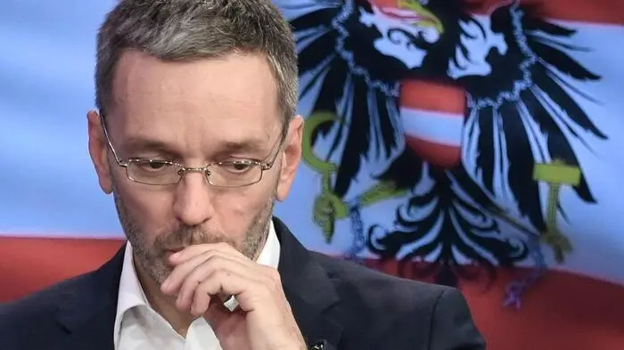 Zeigte sich zunächst nur hinter verschlossenen Türen: Herbert Kickl.