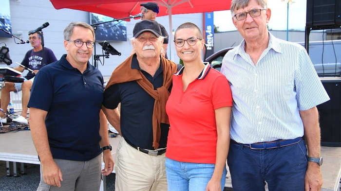 Rosentals Vizebürgermeisterin Martina Weixler begrüßte die Gäste, unter ihnen Bürgermeister Johannes Schmid, Alt-Bürgermeister Engelbert Köppel und ganz besonders den Künstler Bernhard Eisendle, der zu den wichtigsten Malern unserer Zeit in Österreich zählt.